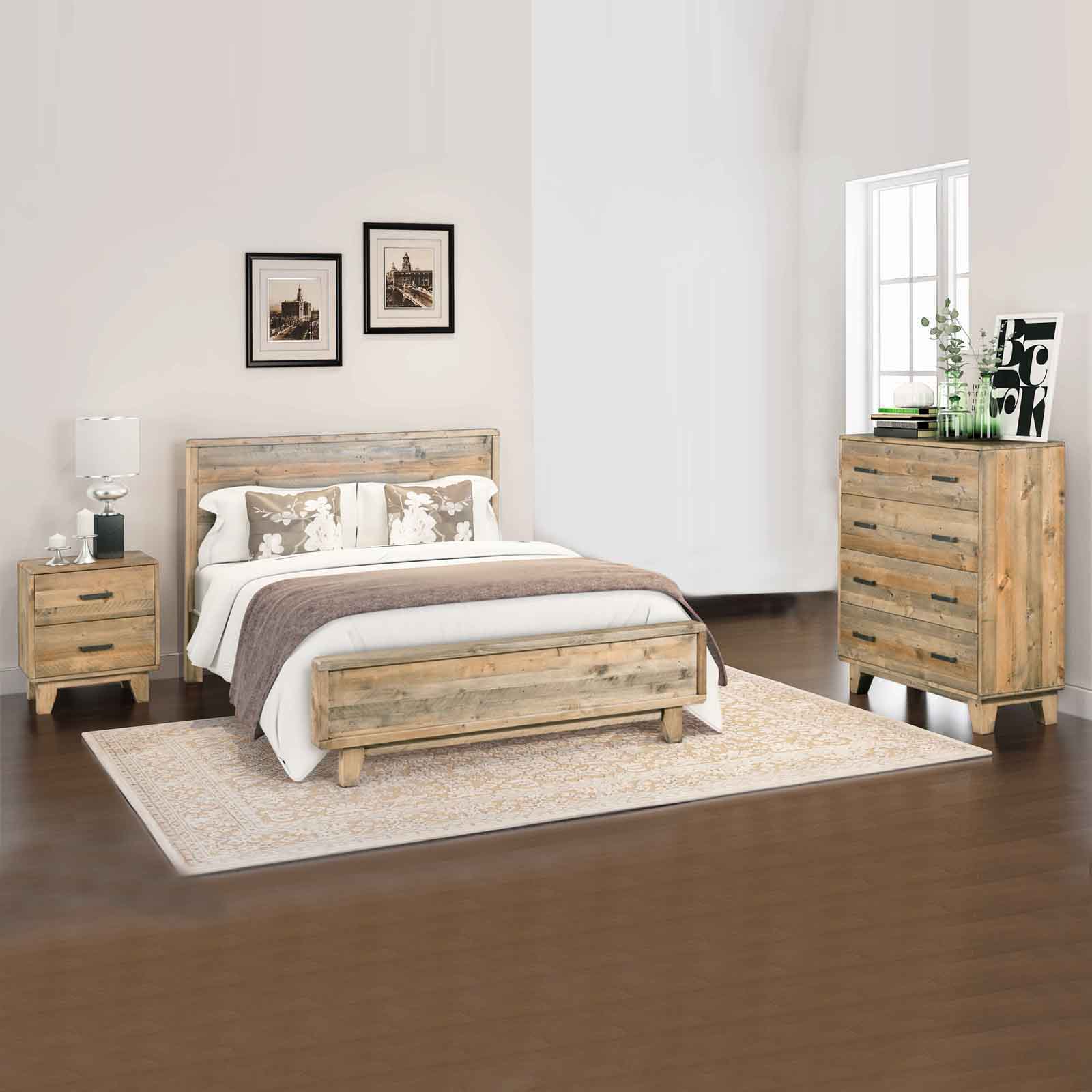 4 Pieces Queen Size Bedroom Suite in Solid Wood Antique Design